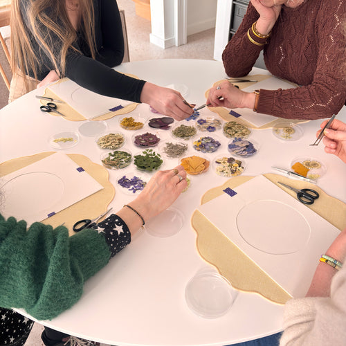 Atelier Herbier à Guérande - Créez votre herbier encadré avec Poppika